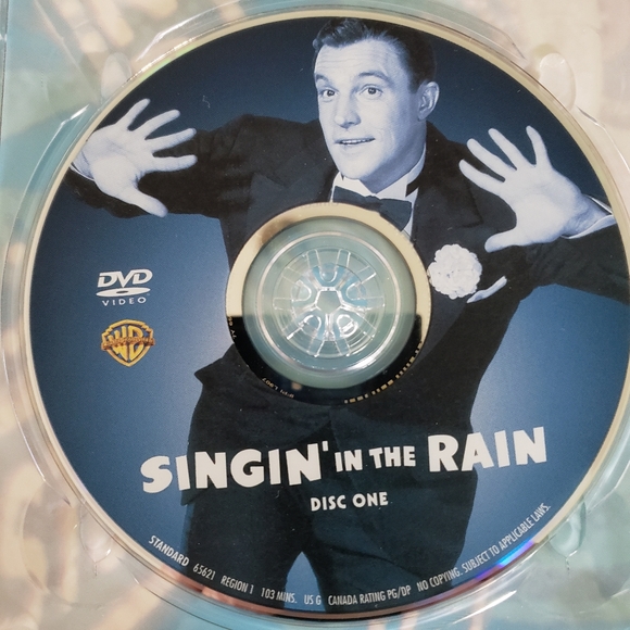 Singin' in the Rain DVD Two-Disc Special Edition - Picture 4 of 9